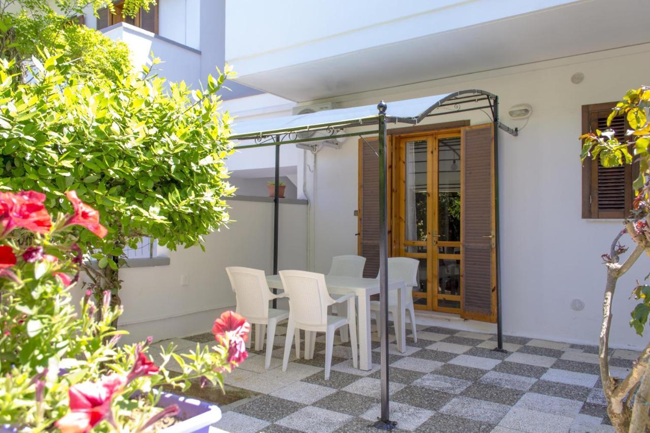 Residence Borgo Latino- Localo Torre dell'Orso Exteriör bild